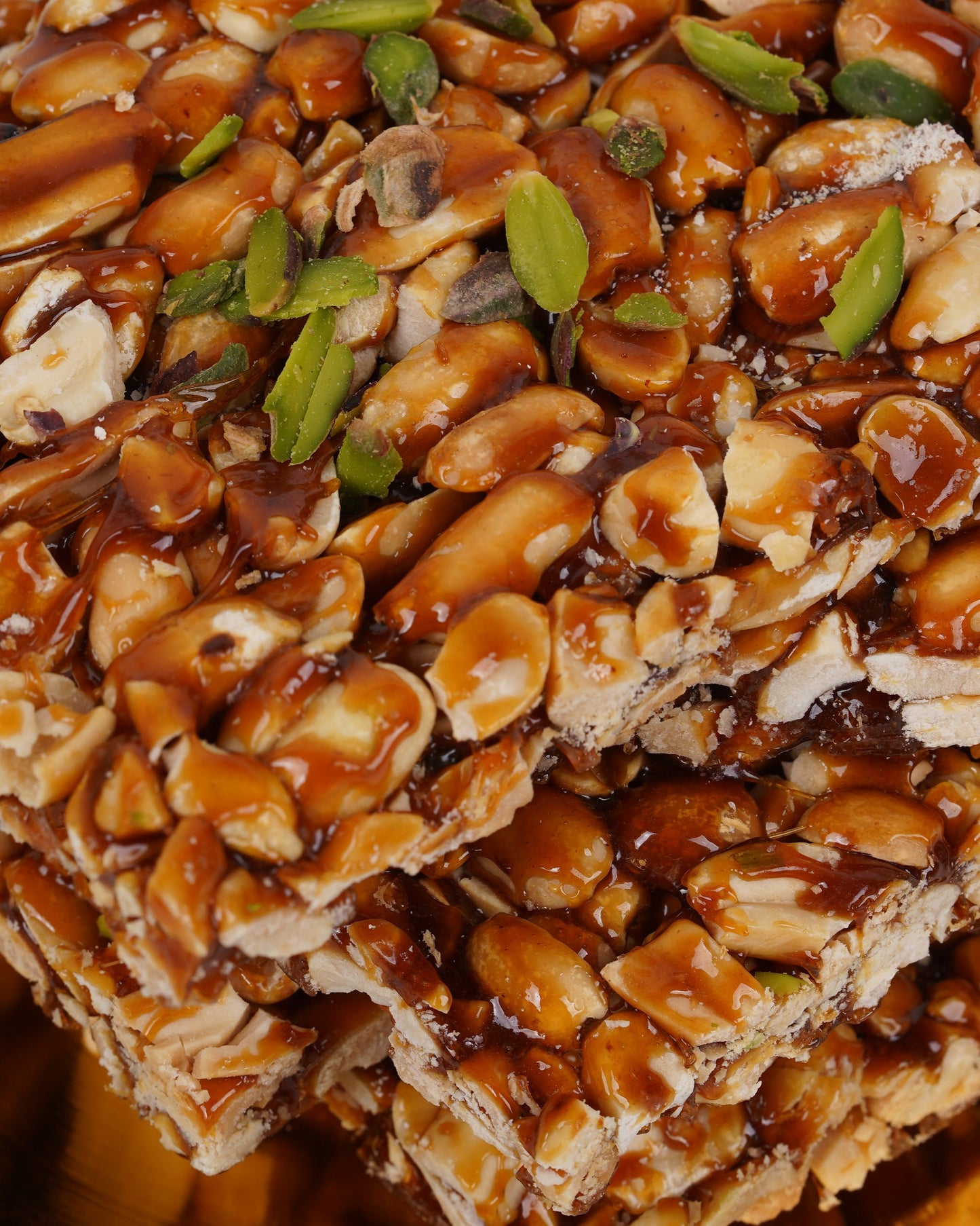 Chikki Peanut Jaggery (500g), Crispy & Nutritious Snack | Made with Jaggery, Peanuts & Pure Desi Ghee | Promotes Detoxification & Digestive Health